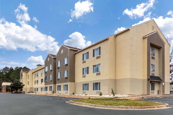 Comfort Inn & Suites Montgomery East Carmichael Rd image 3